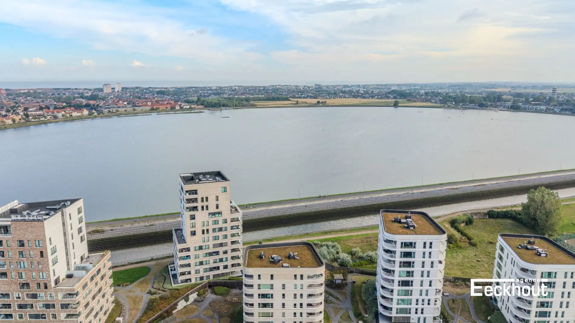 Zeer ruime penthouse (124m²) met 2 terrassen, 3 ruime slaapkamers en een uitnemend uitzicht aan de Spuikom! foto 20