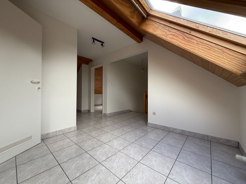 Leuk duplex-app. met 2 slaapkamers, terras en parking foto 8