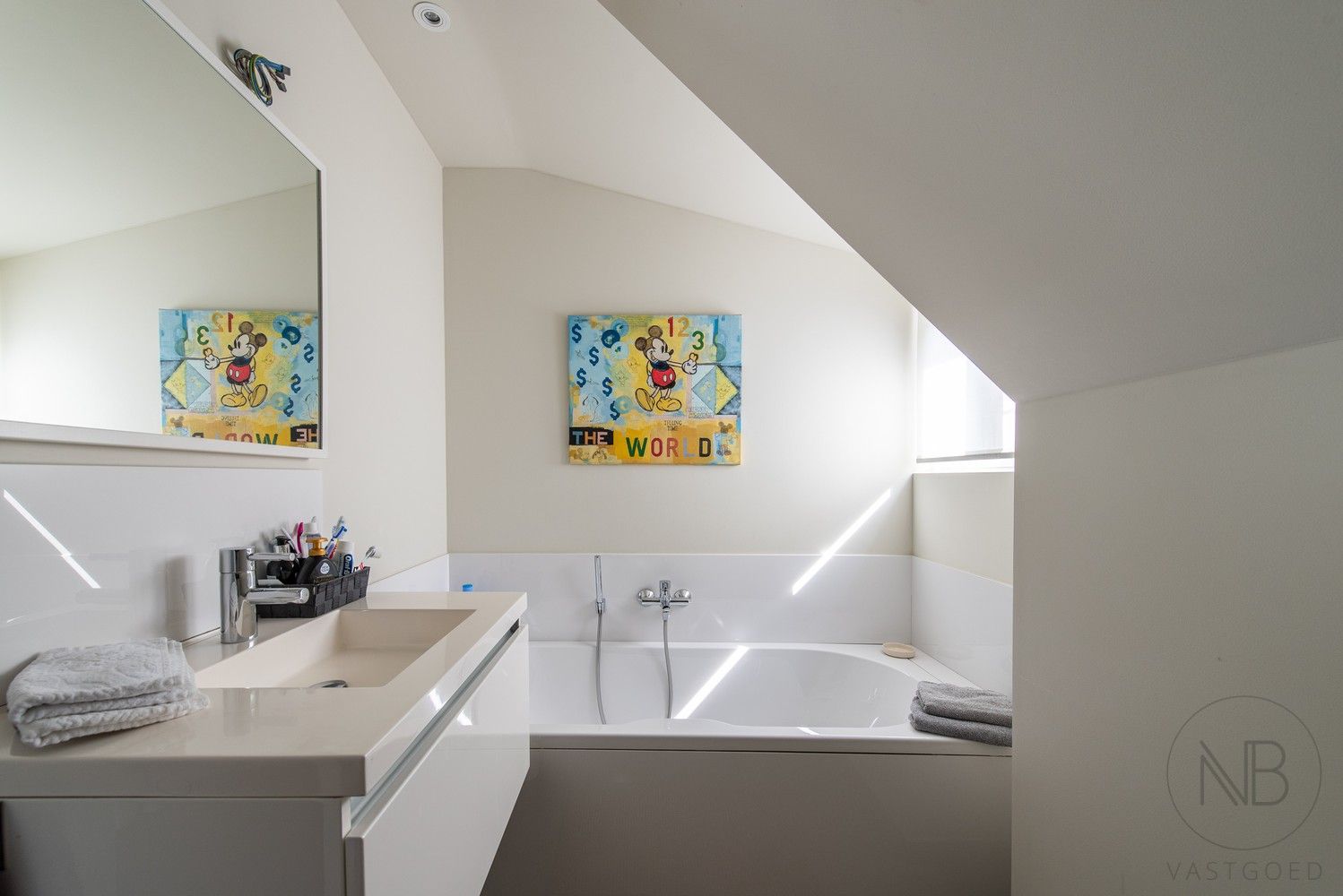 Instapklare woning met 3 slaapkamers en studio foto 25