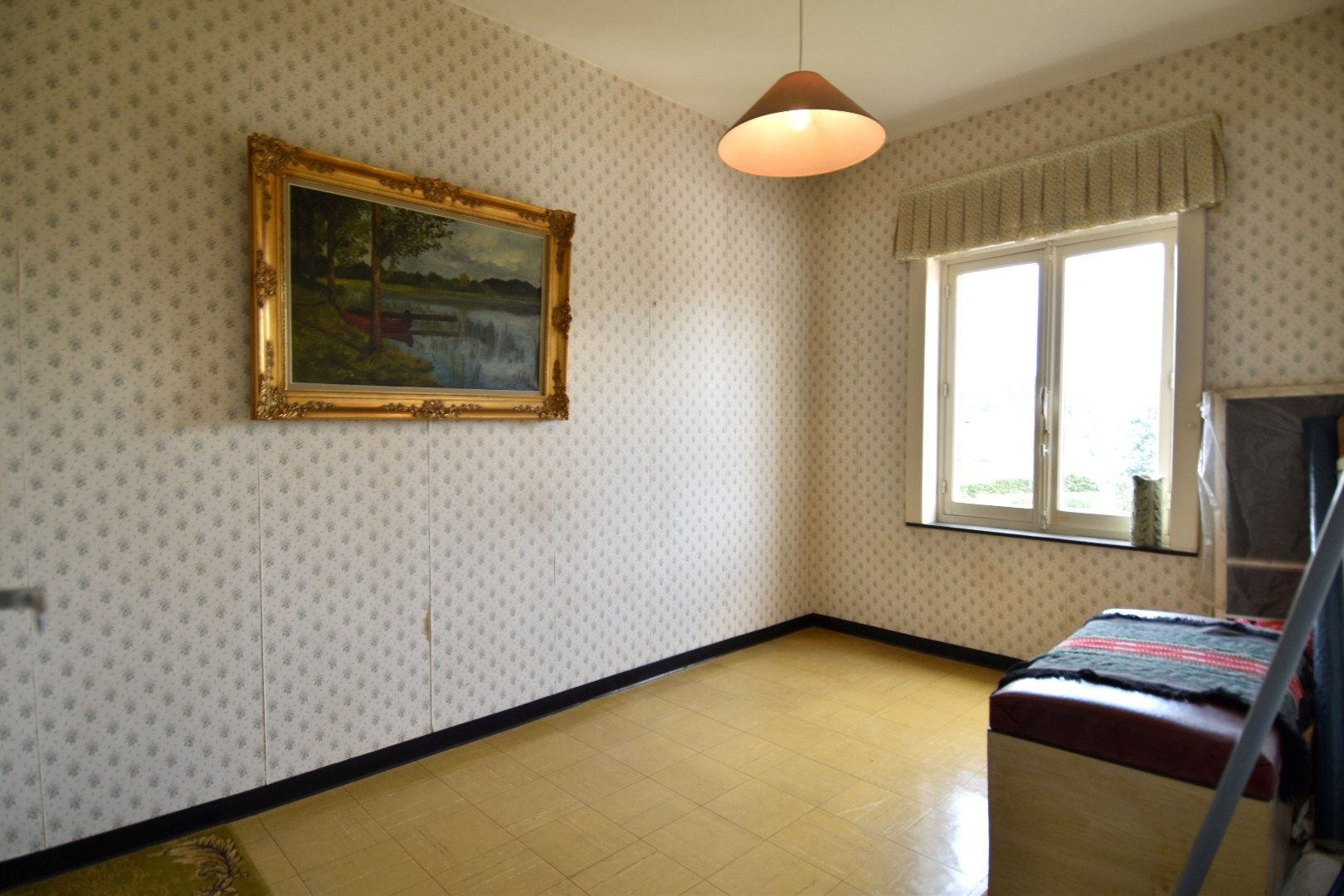 Statige rijwoning met 4 slaapkamers (mogelijkheid tot meer), garage en prachtige tuin te koop in Gullegem foto 9