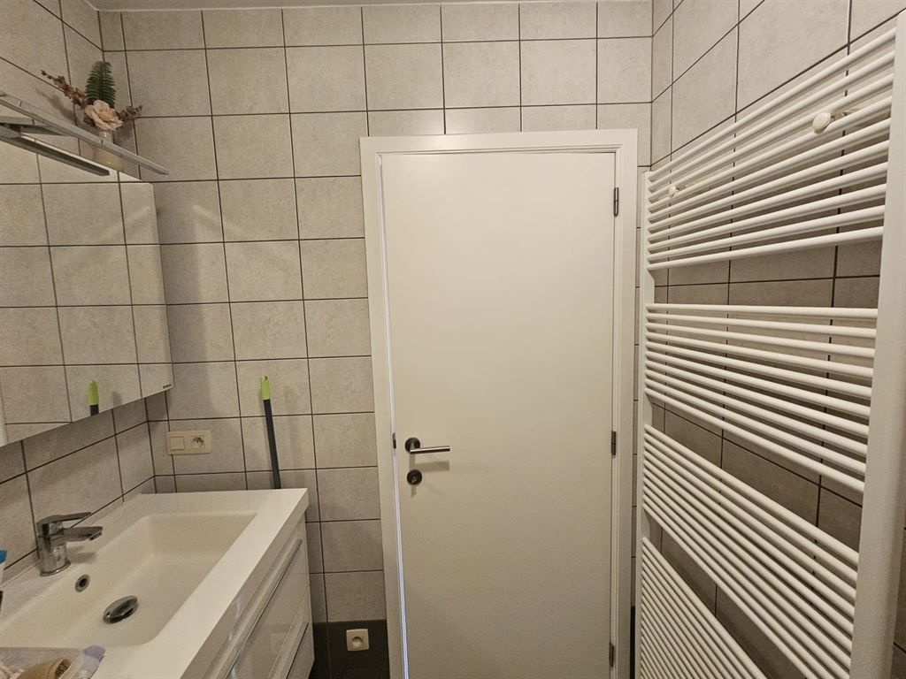 gelijkvloers appartement met staanplaats foto 16