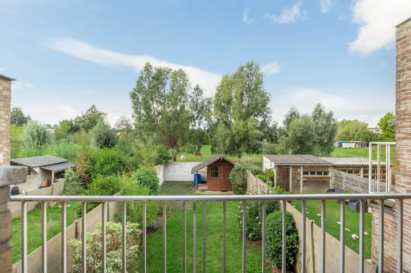 Ruime, instapklare bel-etagewoning met 3 slpk., inpandige garage en tuin foto 10