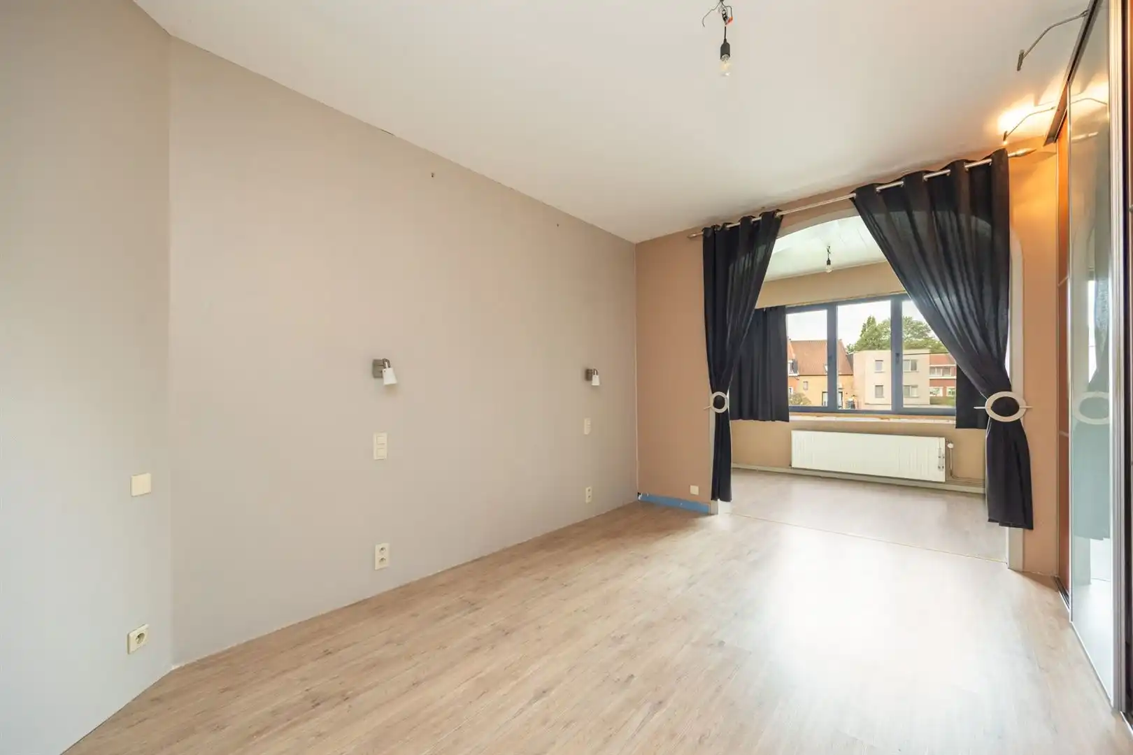 Ruim wonen in Merksem met tuin en terras foto 11