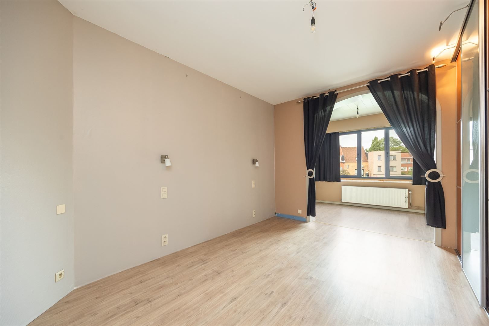 Ruim wonen in Merksem met tuin en terras foto 11