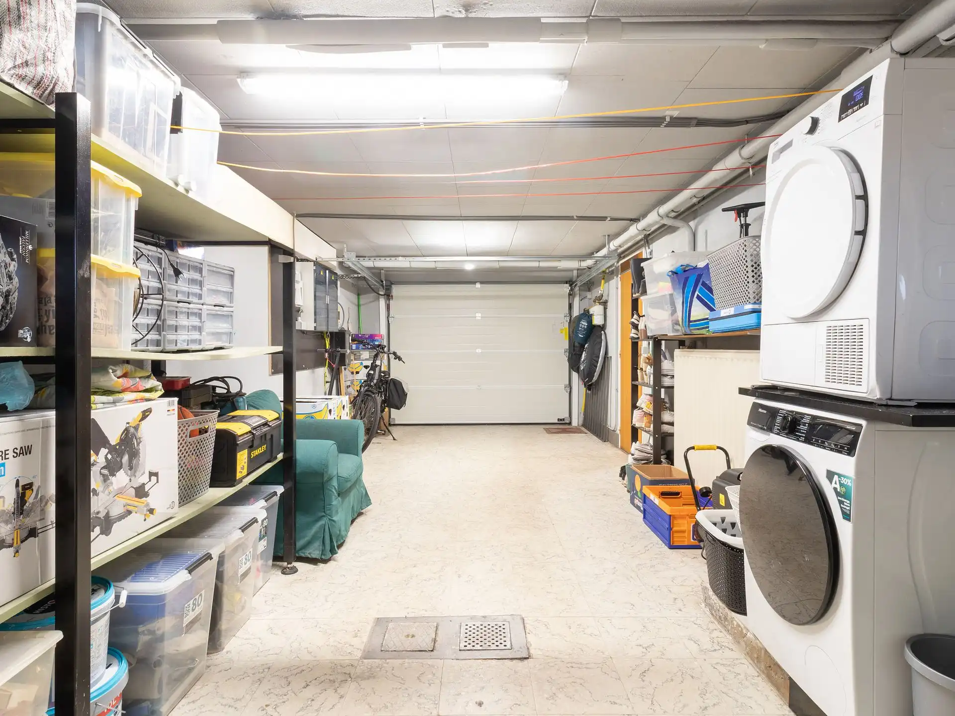 Bel-etage woning met zes slaapkamers en tuin foto 15