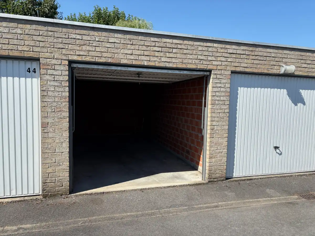 1-slpk-APP + garage foto 15
