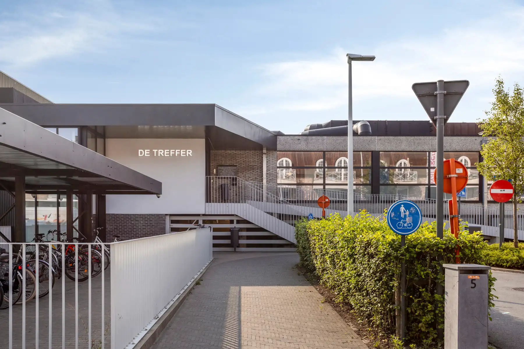 Centraal gelegen kantoorruimte van 110m² !! foto 17