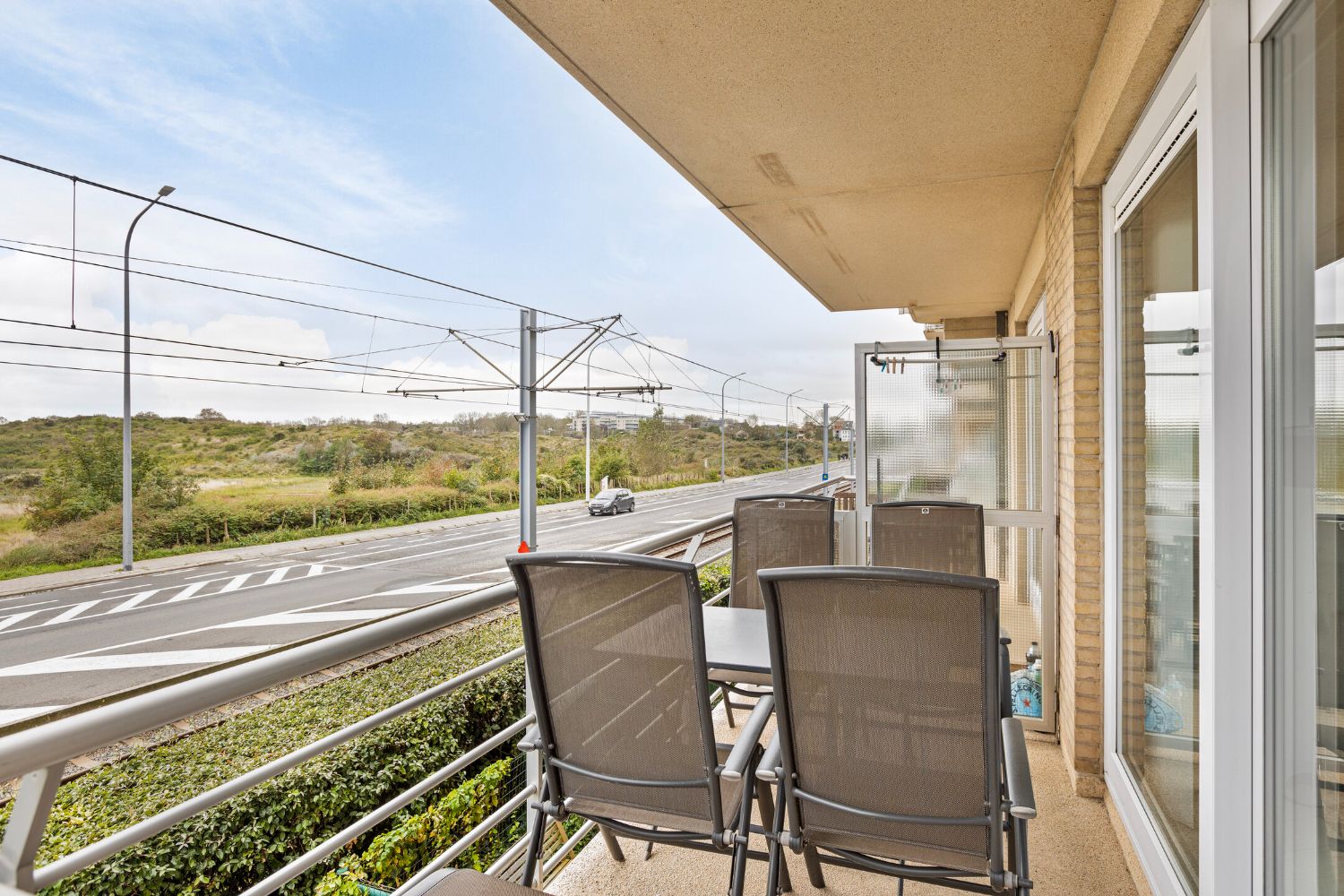 Perfect onderhouden appartement met 2 slaapkamers en zuid-gericht terras foto 11