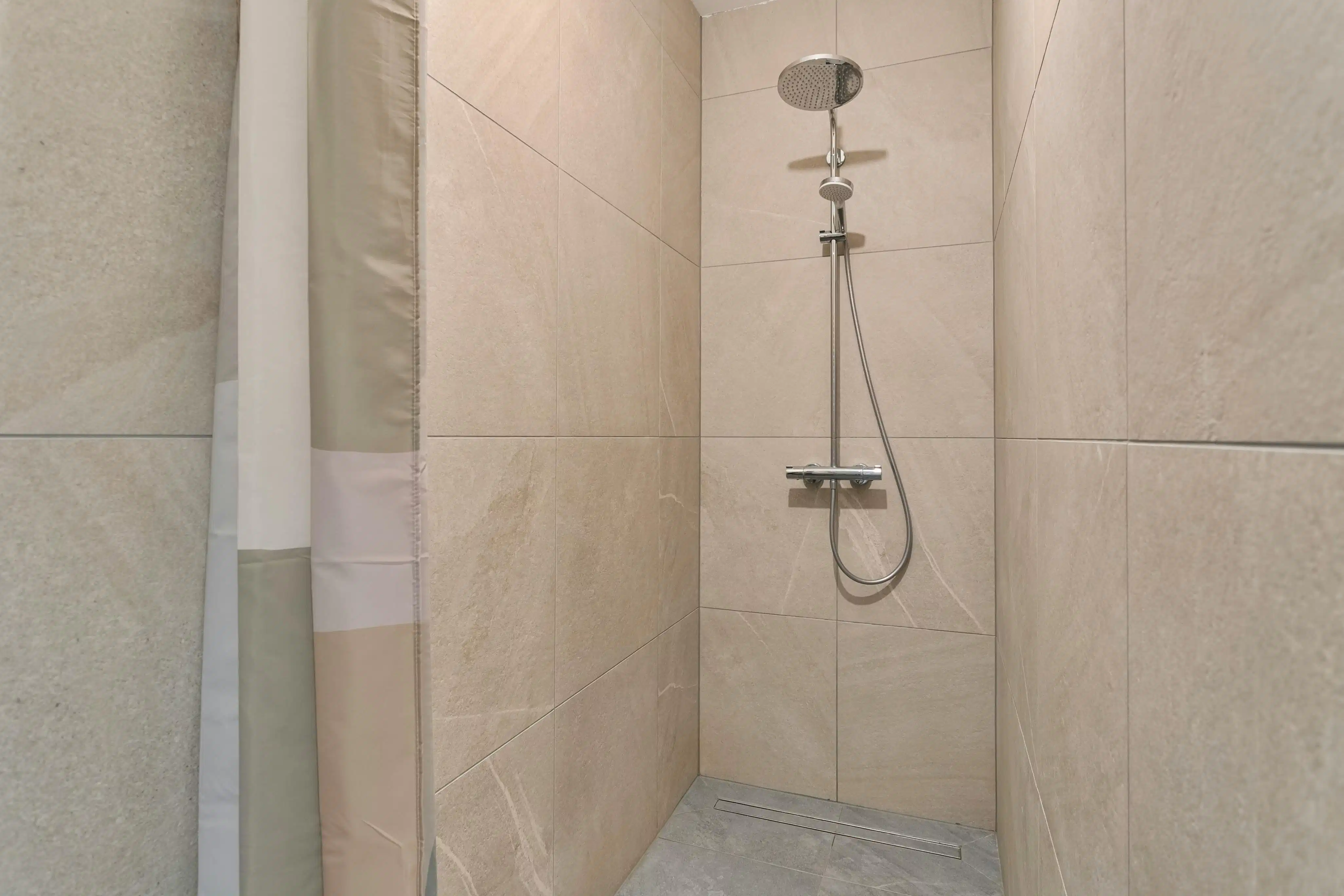 Gelijkvloers appartement met tuin te koop in Kruisem foto 12