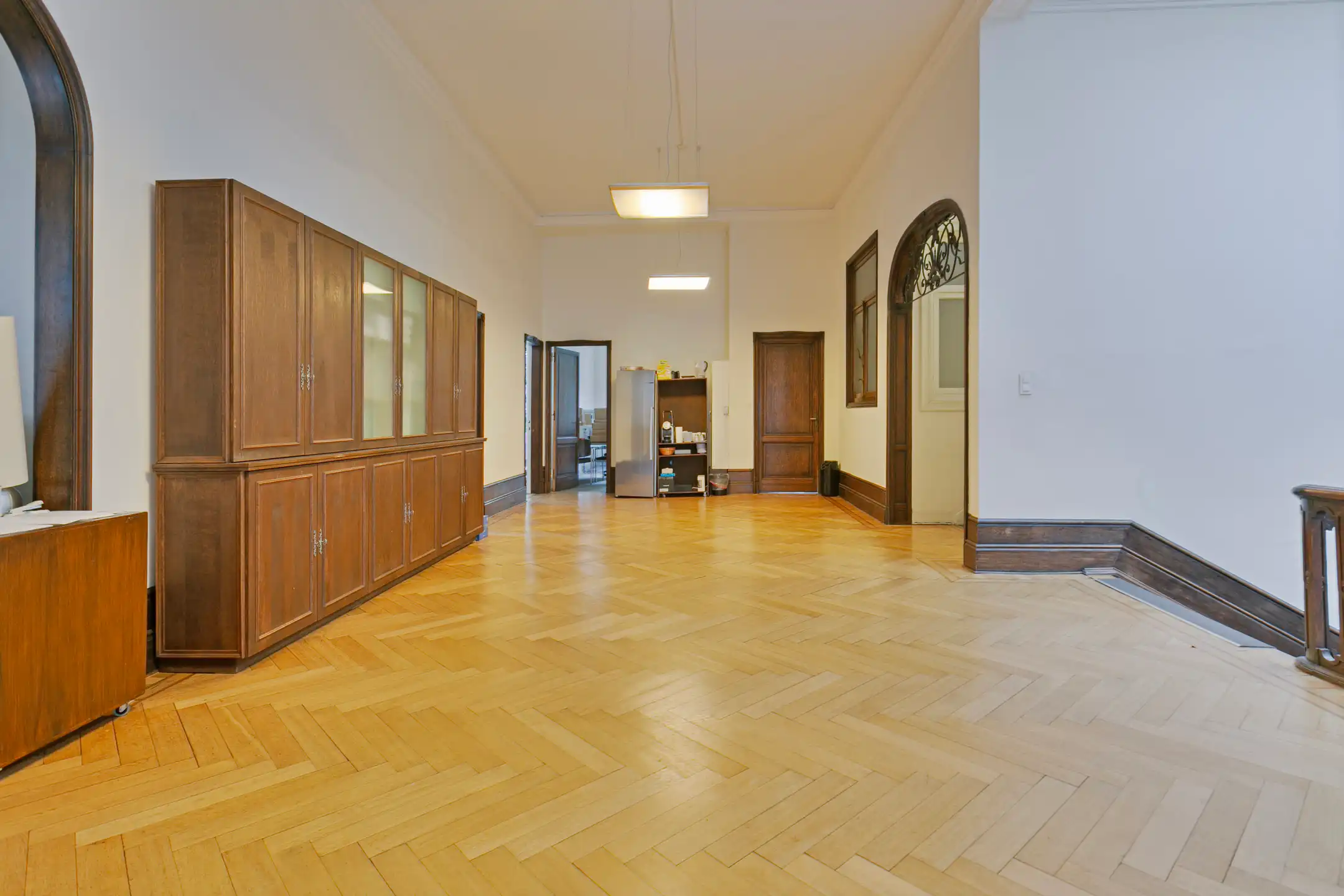 ANTWERPEN - Majestueus gebouw met parking foto 11