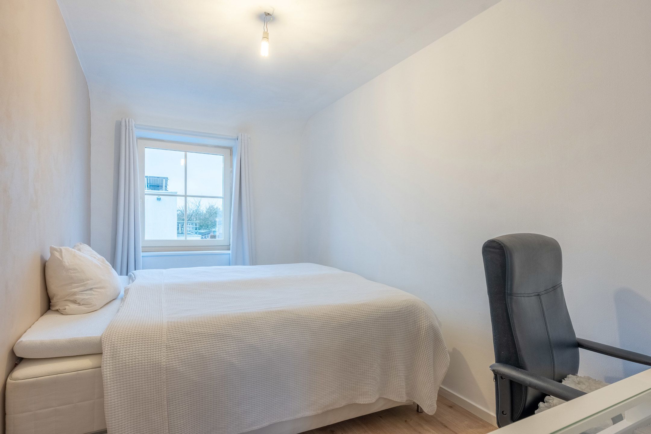 Recente energiezuinige gezinswoning te centrum Vosselaar! foto 19