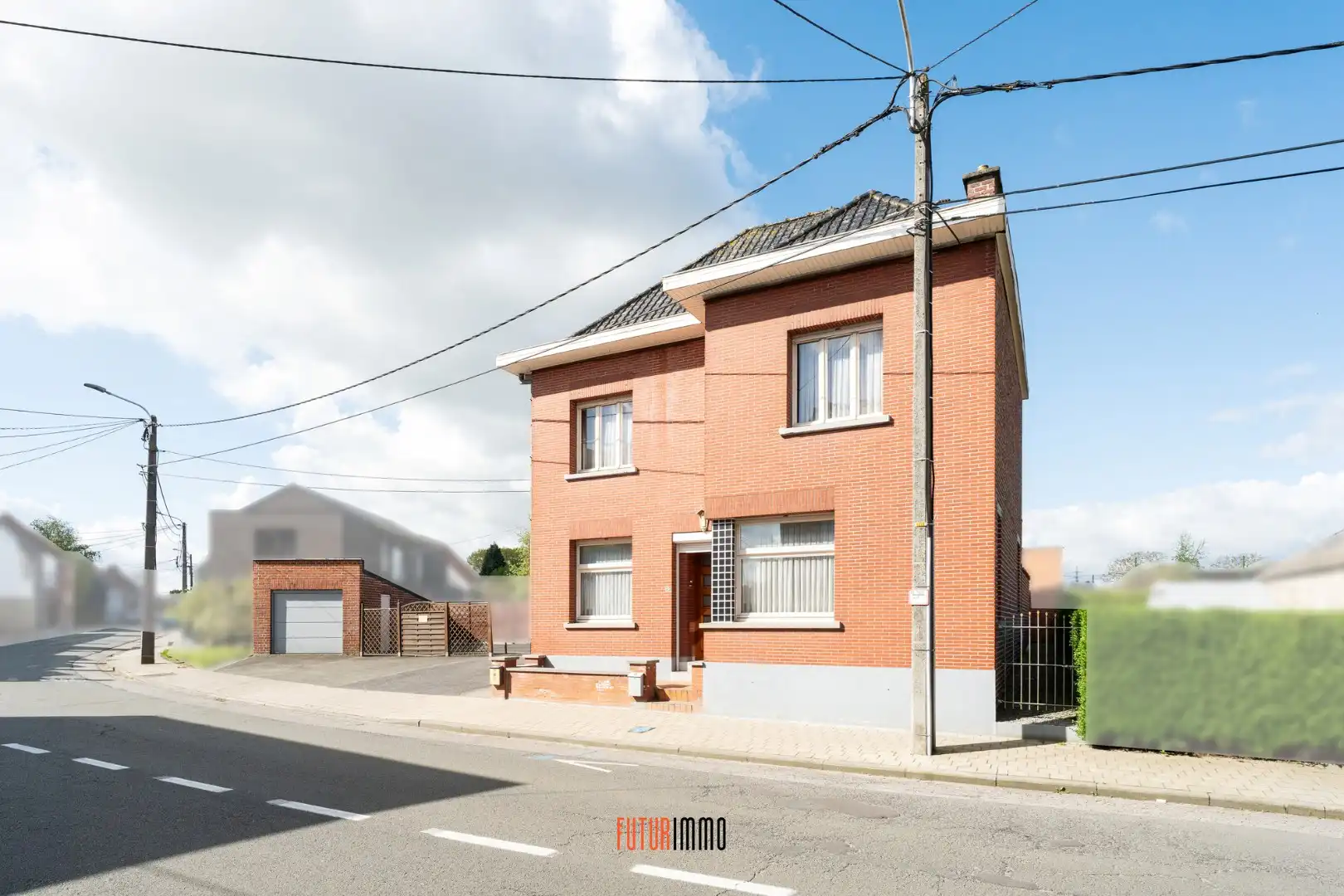 Karaktervolle alleenstaande woning in Rumbeke foto 2