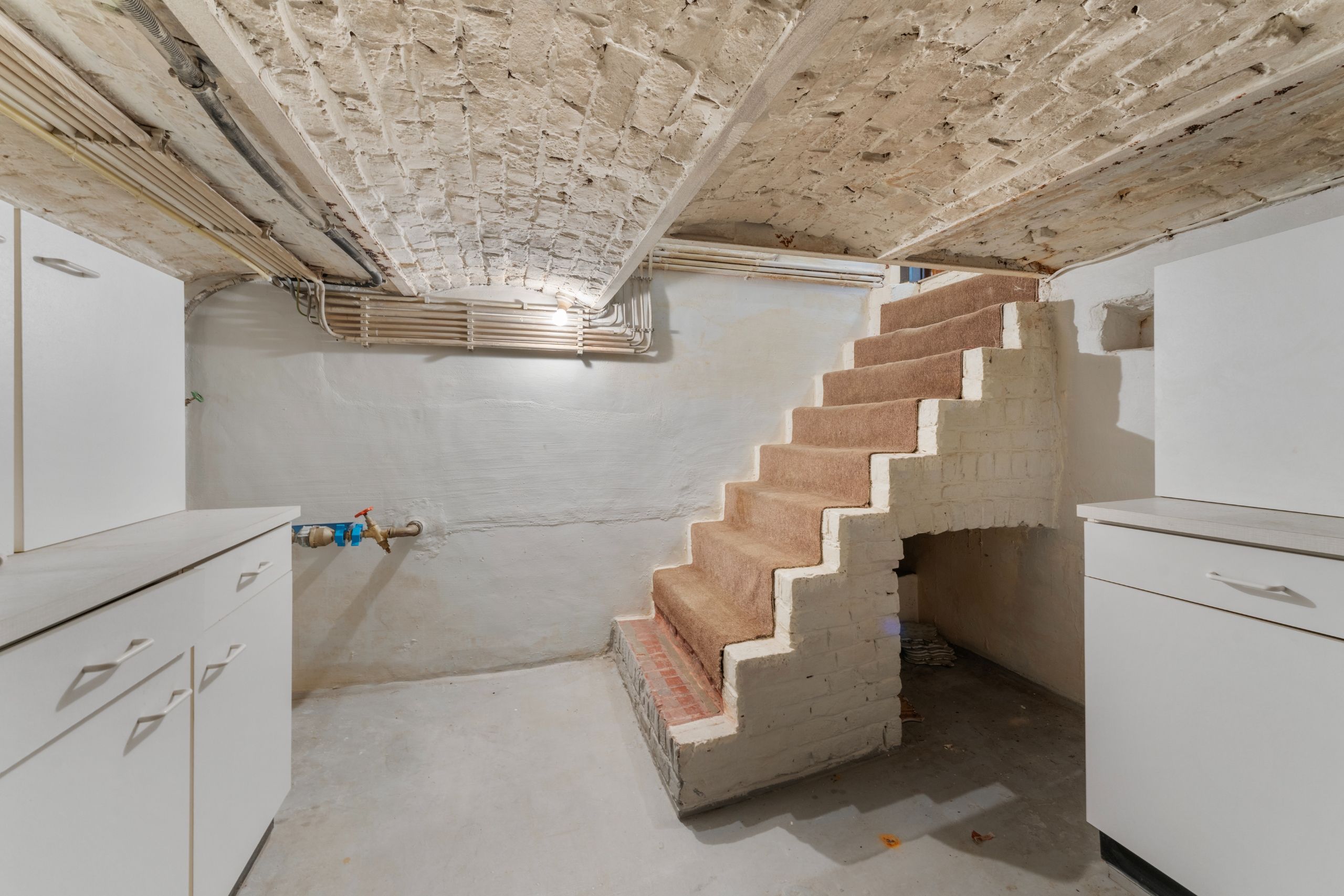 Te renoveren woning aan de rand van Deerlijk met zeer ruime garage op 262m2 foto 16
