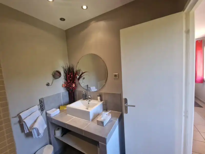 Villa omgevormd tot B&B met vijf mooie kamers en studio in een prachtige en groene omgeving in Carcasonne foto 35