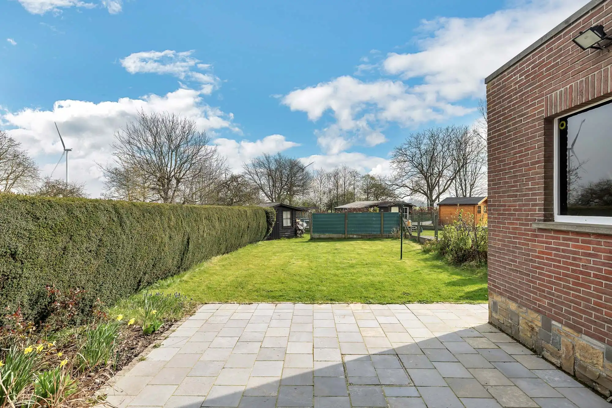 Goed onderhouden woning met garage en tuin foto 21