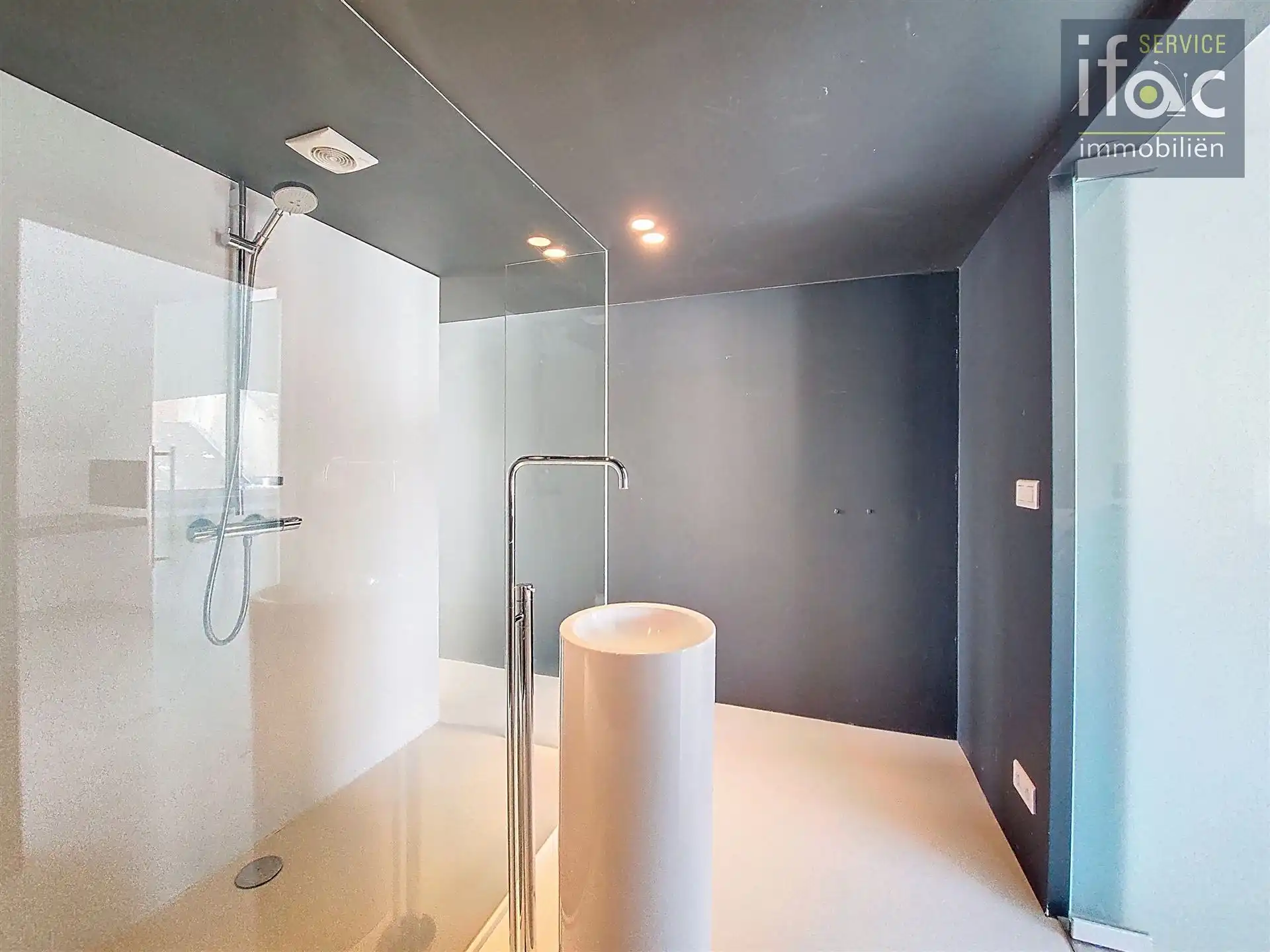 Luxe duplexappartement met zuidgericht terras in het centrum foto 10