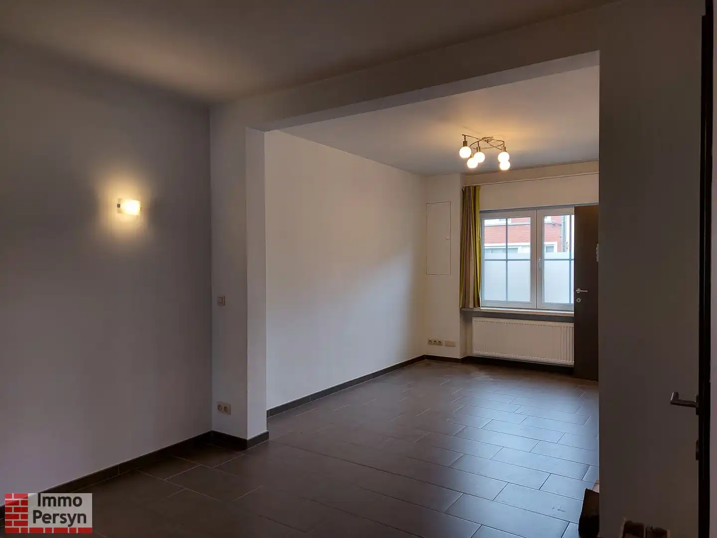 Gezellige rijwoning met kleine stadstuin foto 4