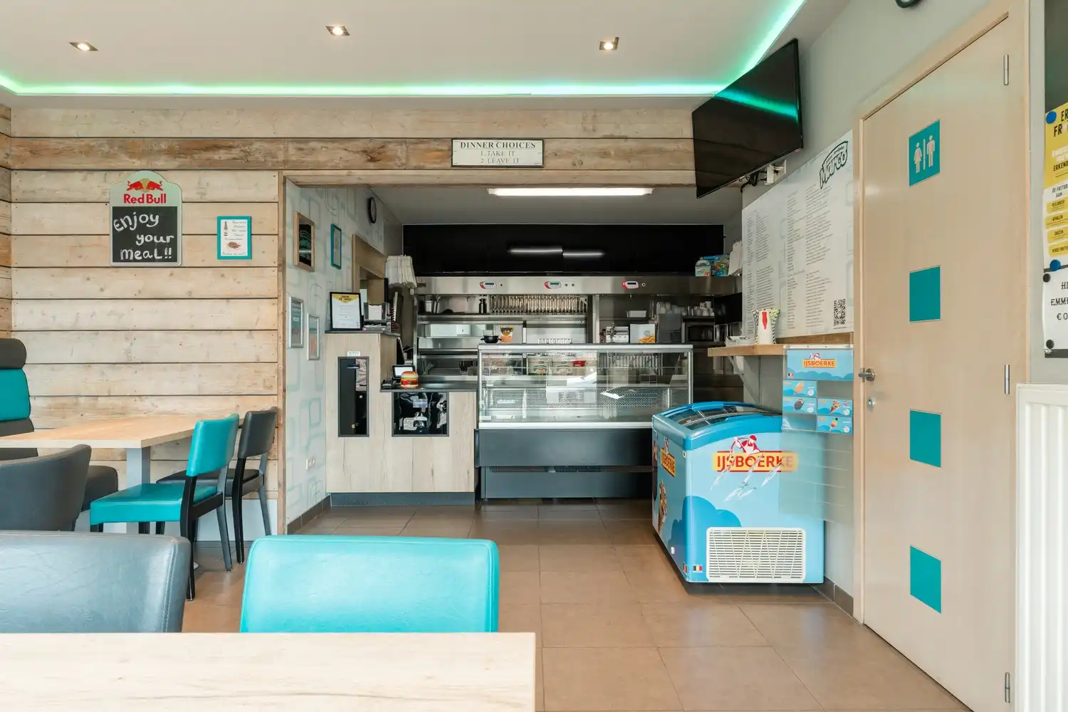 Bekende frituur met super mooi duplex appartement en zwembad te Achel foto 4