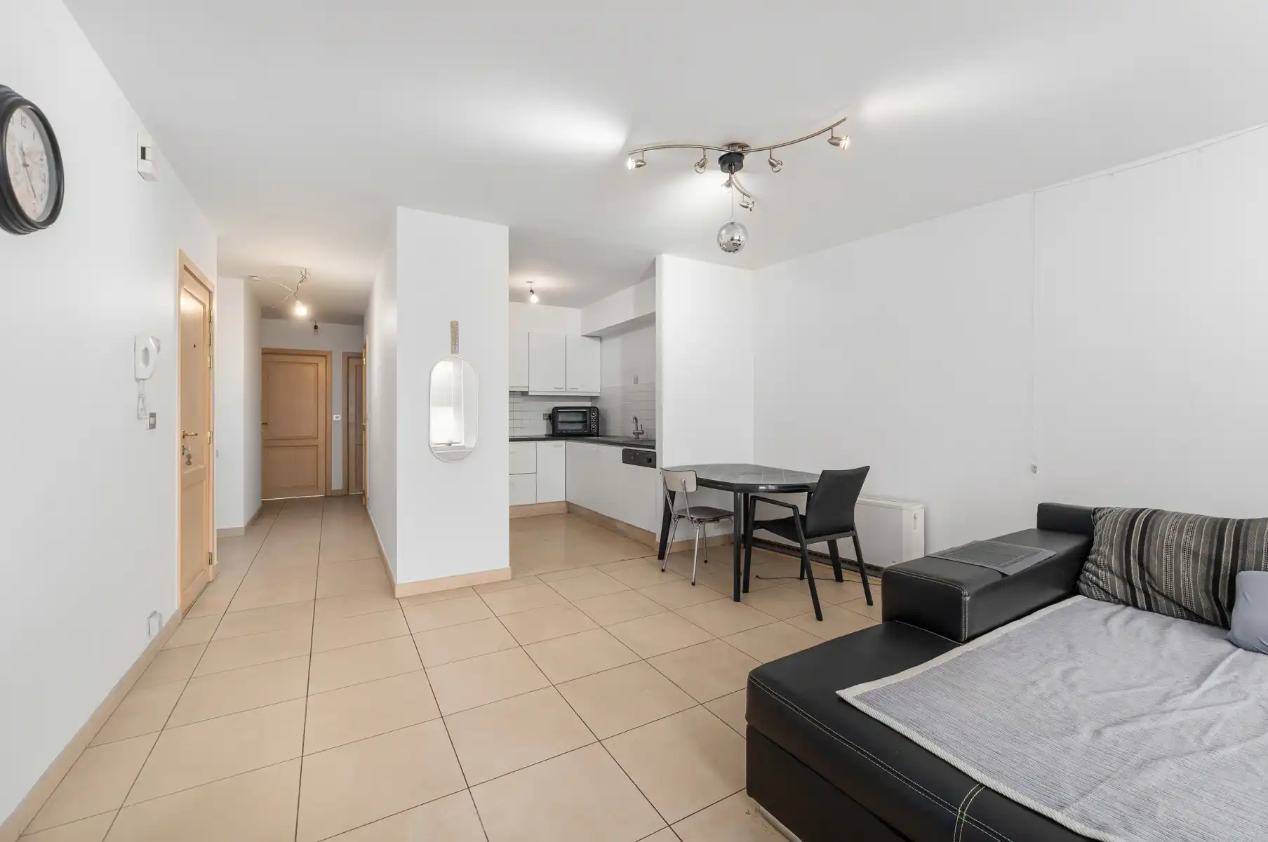 Opbrengsteigendom met 4 appartementen.  foto 9