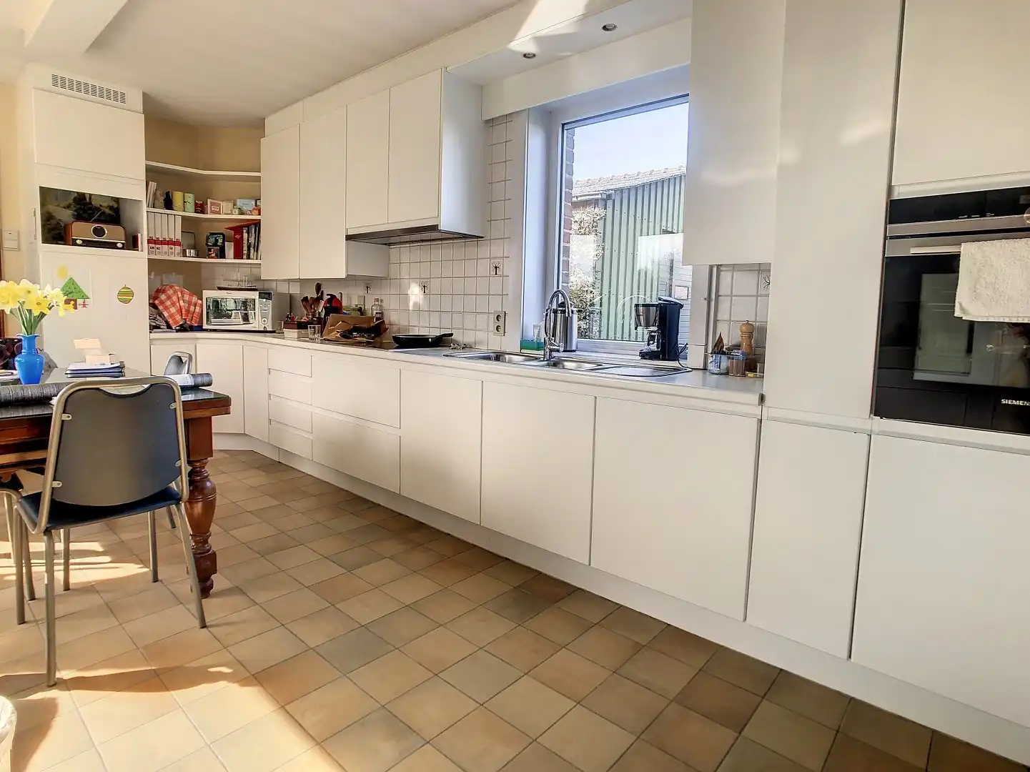 Verzorgde en ruime woning in Roeselare / Rumbeke foto 2