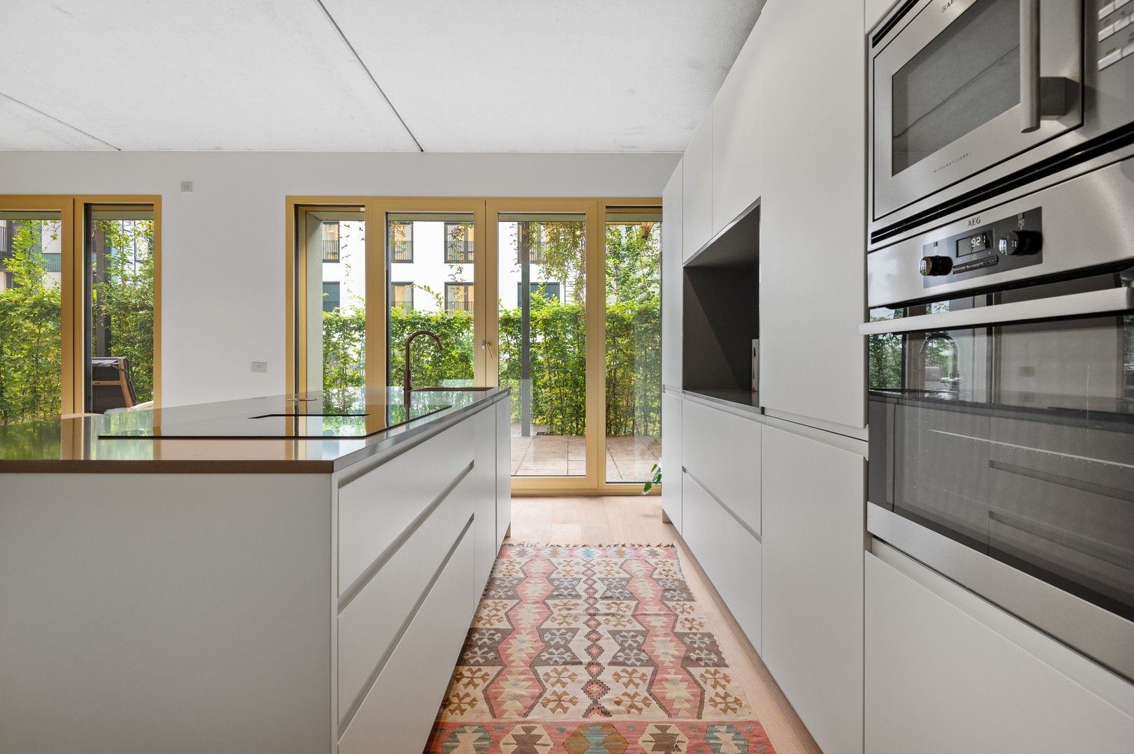 Knap GLVapp (2017) van 121m² met aparte inkom op ‘t Eilandje foto {{pictureIndex}}