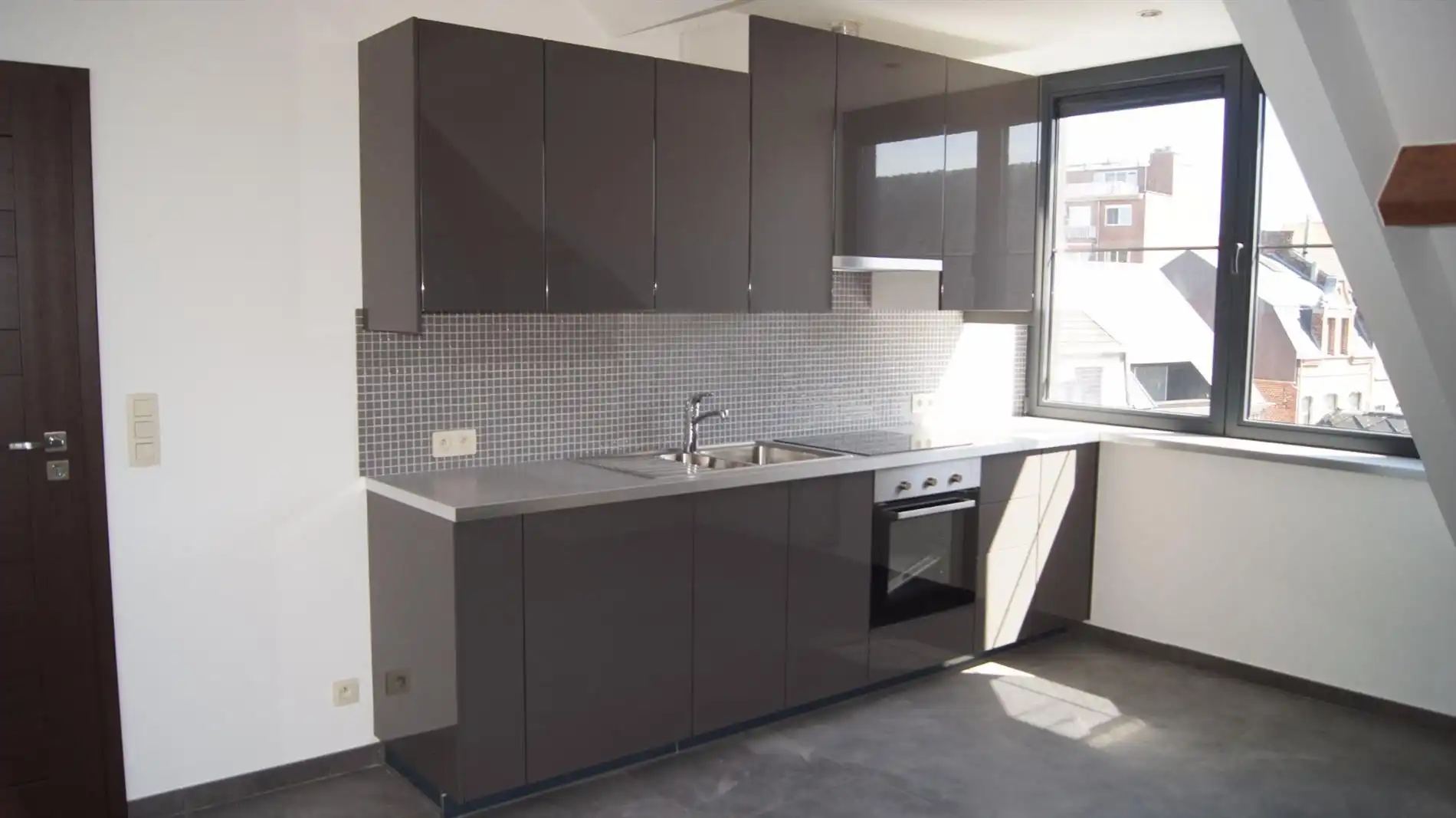 Prachtig dakapp. met 2 grote slpks pal in het centrum foto 4