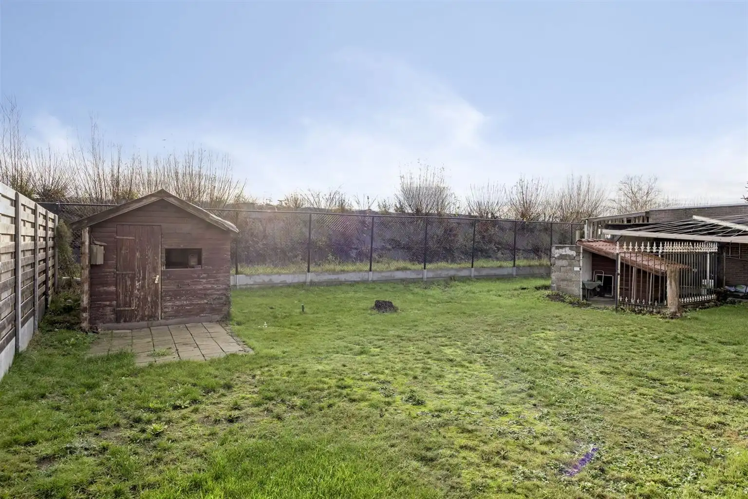 Gelijkvloerse, vrijstaande woning met 3 slaapkamers, omheinde tuin en garage op een rustige locatie nabij het centrum van Maaseik. foto 21