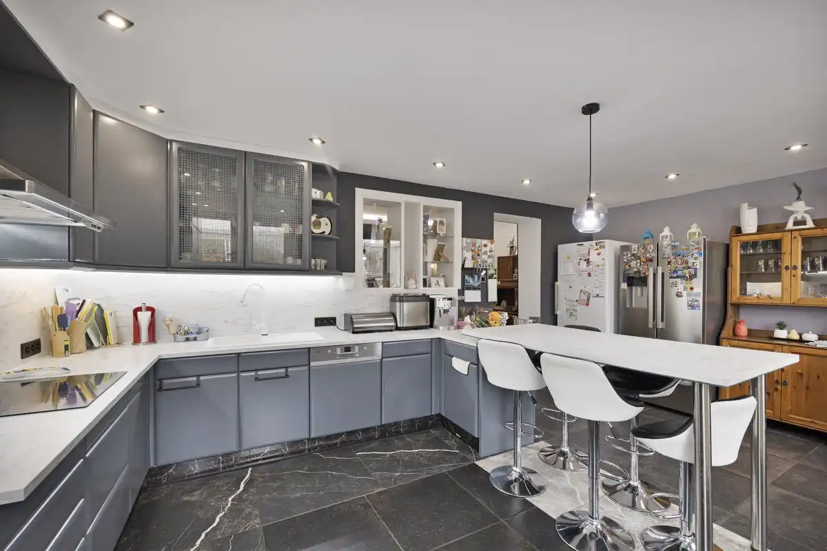 Modern halfopen huis te koop in Tongeren foto 13