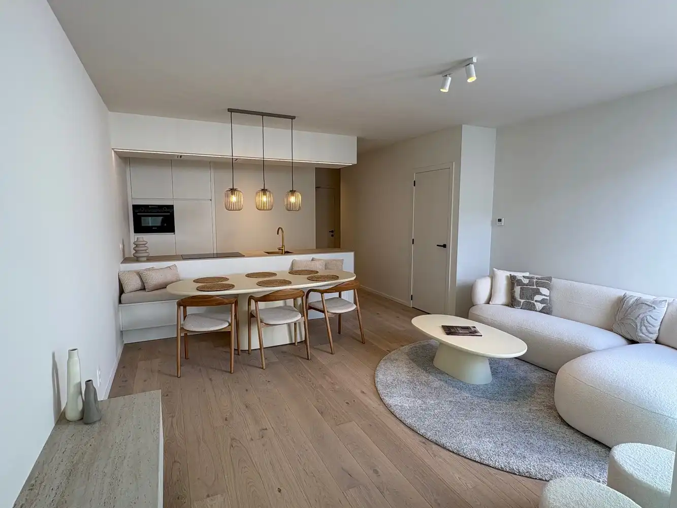 Mooi nieuwbouwappartement met 2 slk en 2 badkamers foto 4