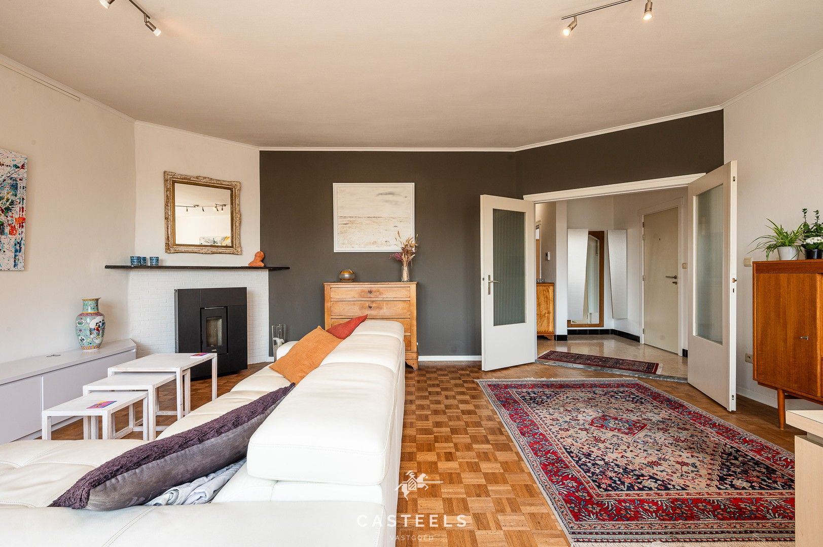 Stijlvol appartement met terras in Gent te koop foto 8