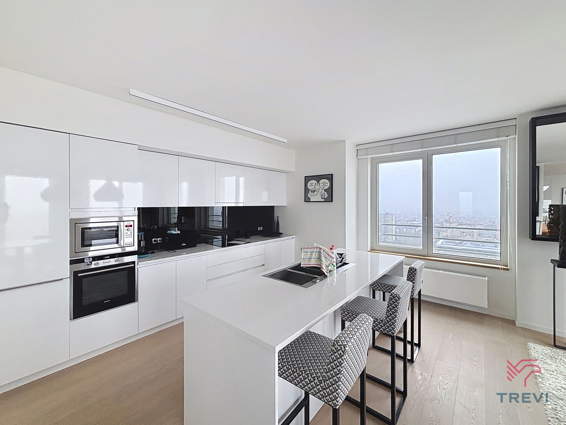 UP-SITE 27E VERDIEPING, 3 SLAAPKAMER FLAT VAN ± 219M². foto 12