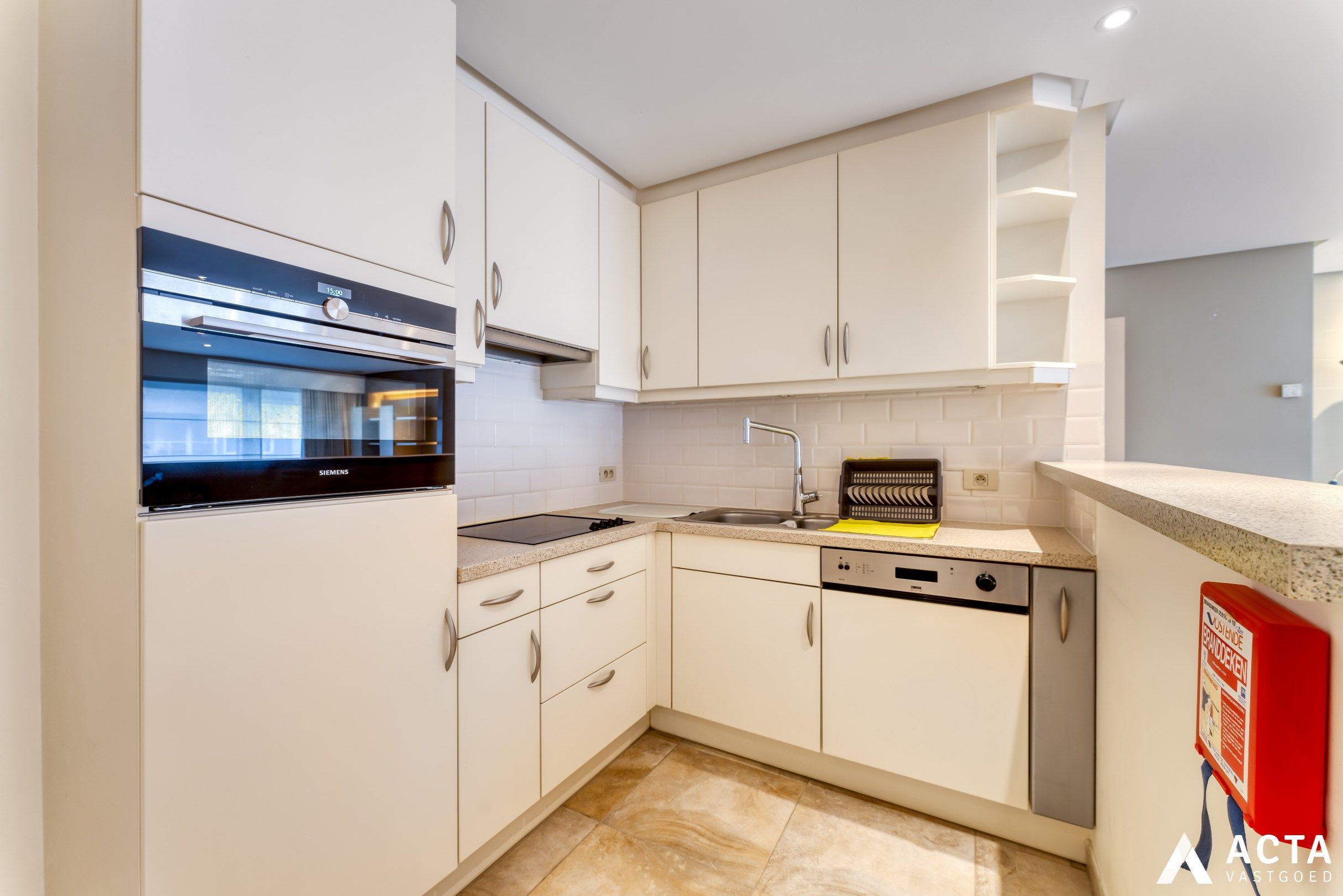 Ruim woon appartement met twee slaapkamers in centrum van Oostende foto 3