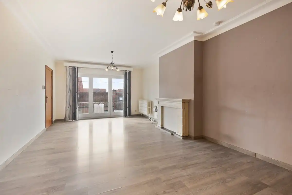 appartement met 2 kamers op toplocatie te koop in Harelbeke foto 2