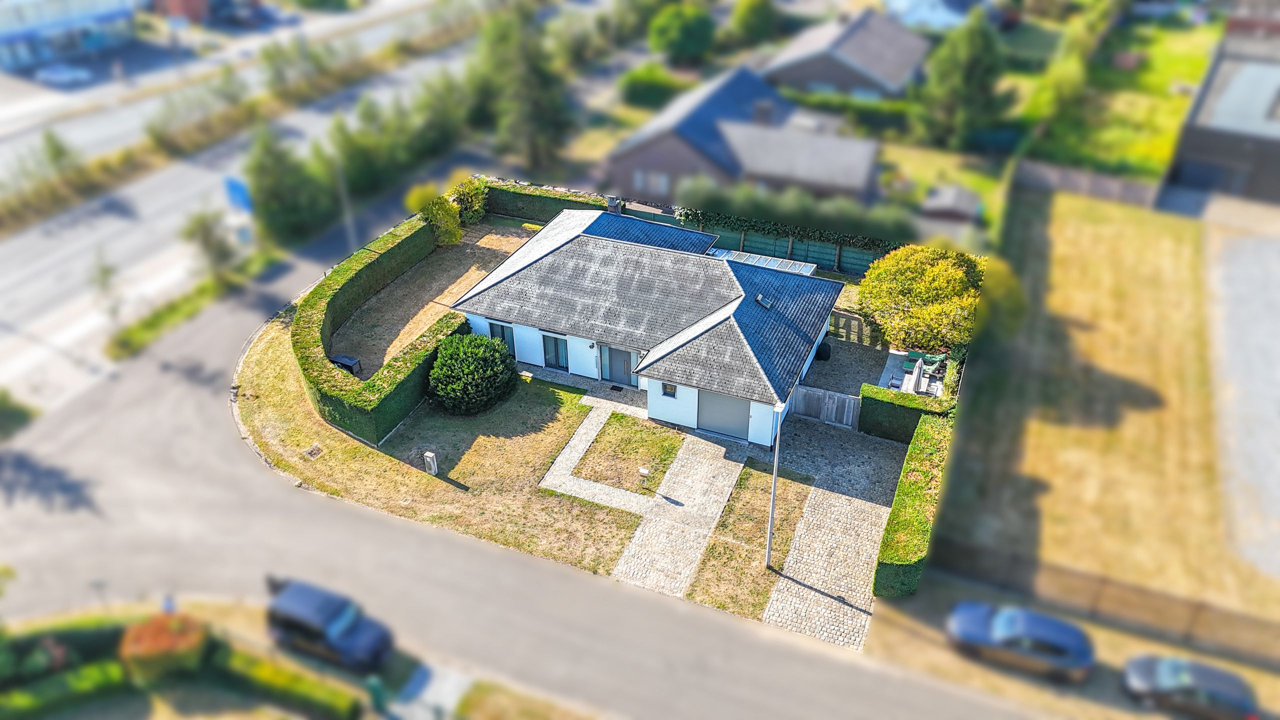 Gerenoveerde gelijkvloerse woning met 3 slpks en garage! foto 40
