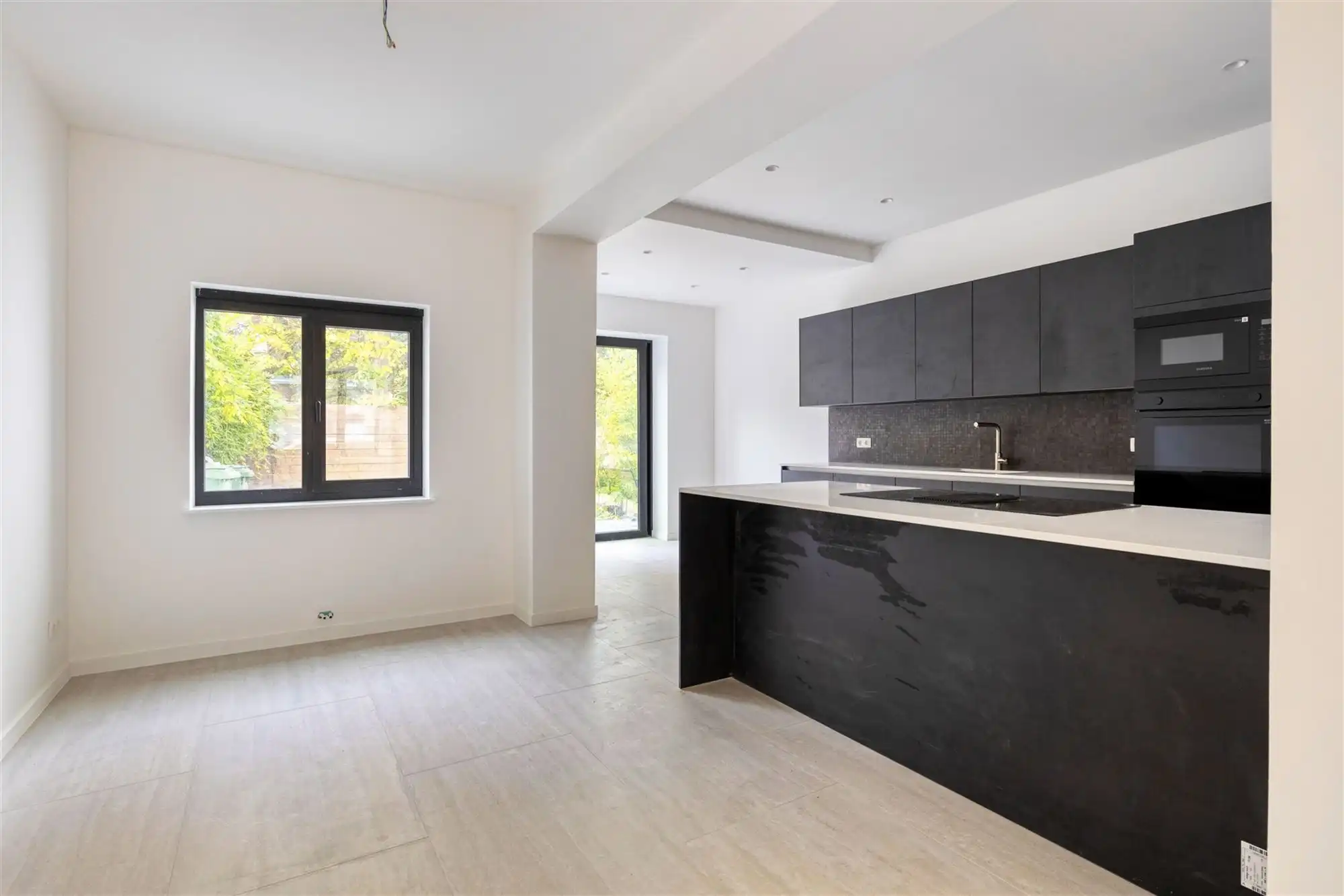 Prachtig gerenoveerd huis met tuin en 4 slaapkamers centrum Mortsel foto 7