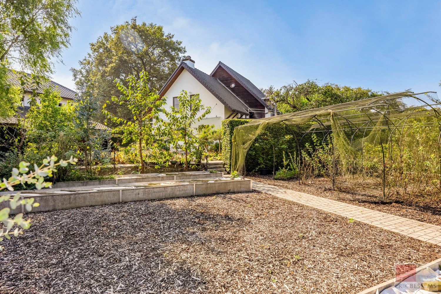 Bijzonder landhuis op bijzondere locatie grenzend aan Kattevennen en in de directe omgeving van Genk-Centrum foto 75