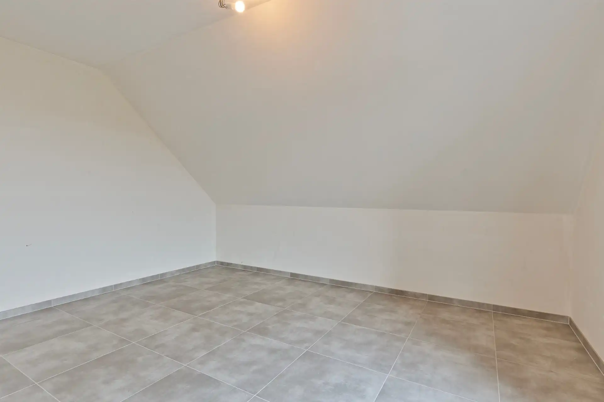 Nieuwbouw duplex-appartement met garage onder registratierechten! foto 11