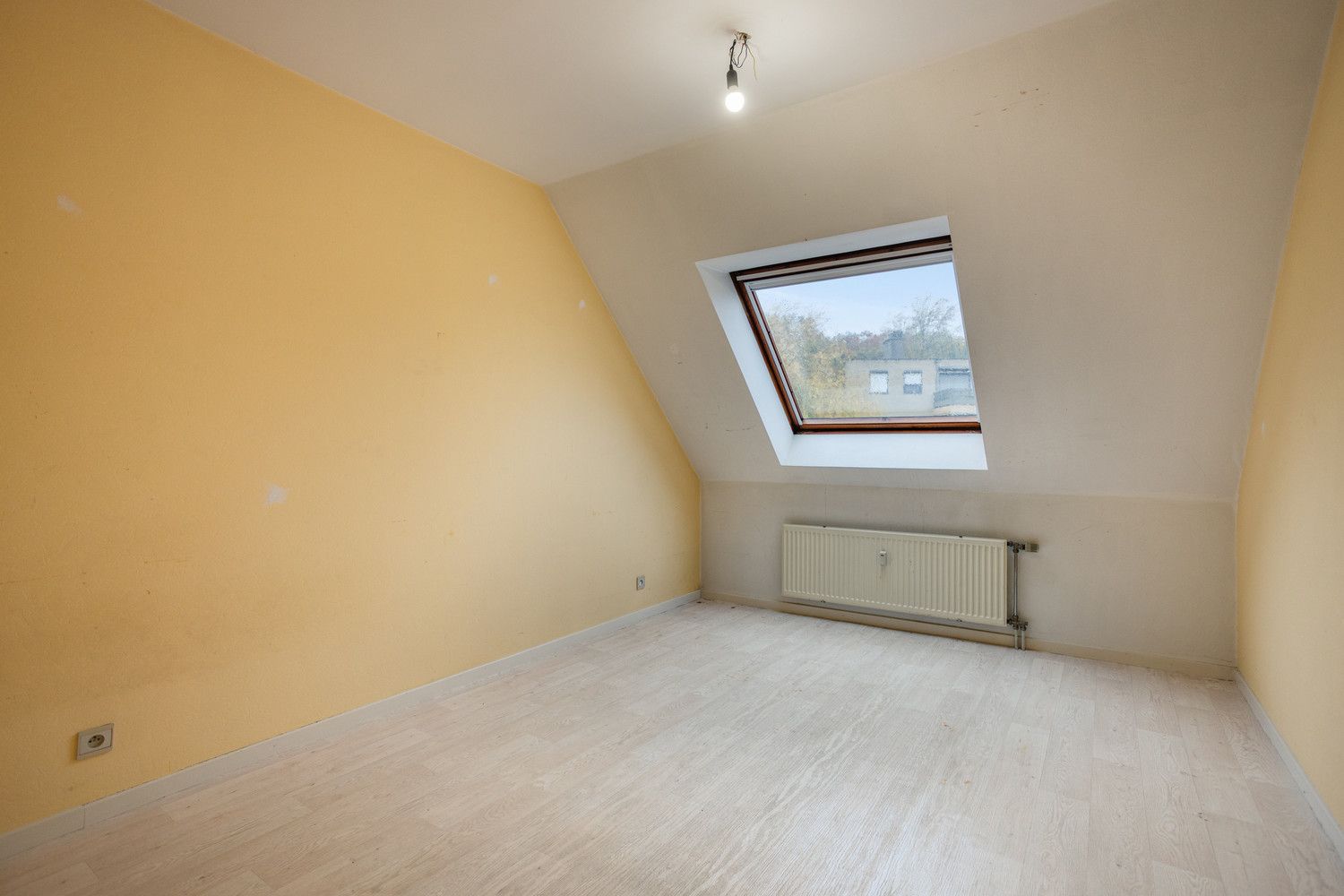 RUIM EN LICHT APPARTEMENT MET 3 SLPKS, TERRASSEN EN GARAGE IN HET HARTJE VAN LUMMEN! foto 13