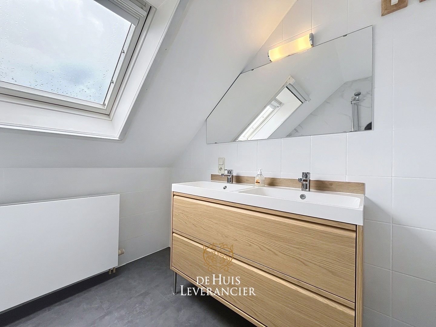 Instapklare, gerenoveerde villa in het hart van Kontich waar rust en comfort gegarandeerd worden foto 4
