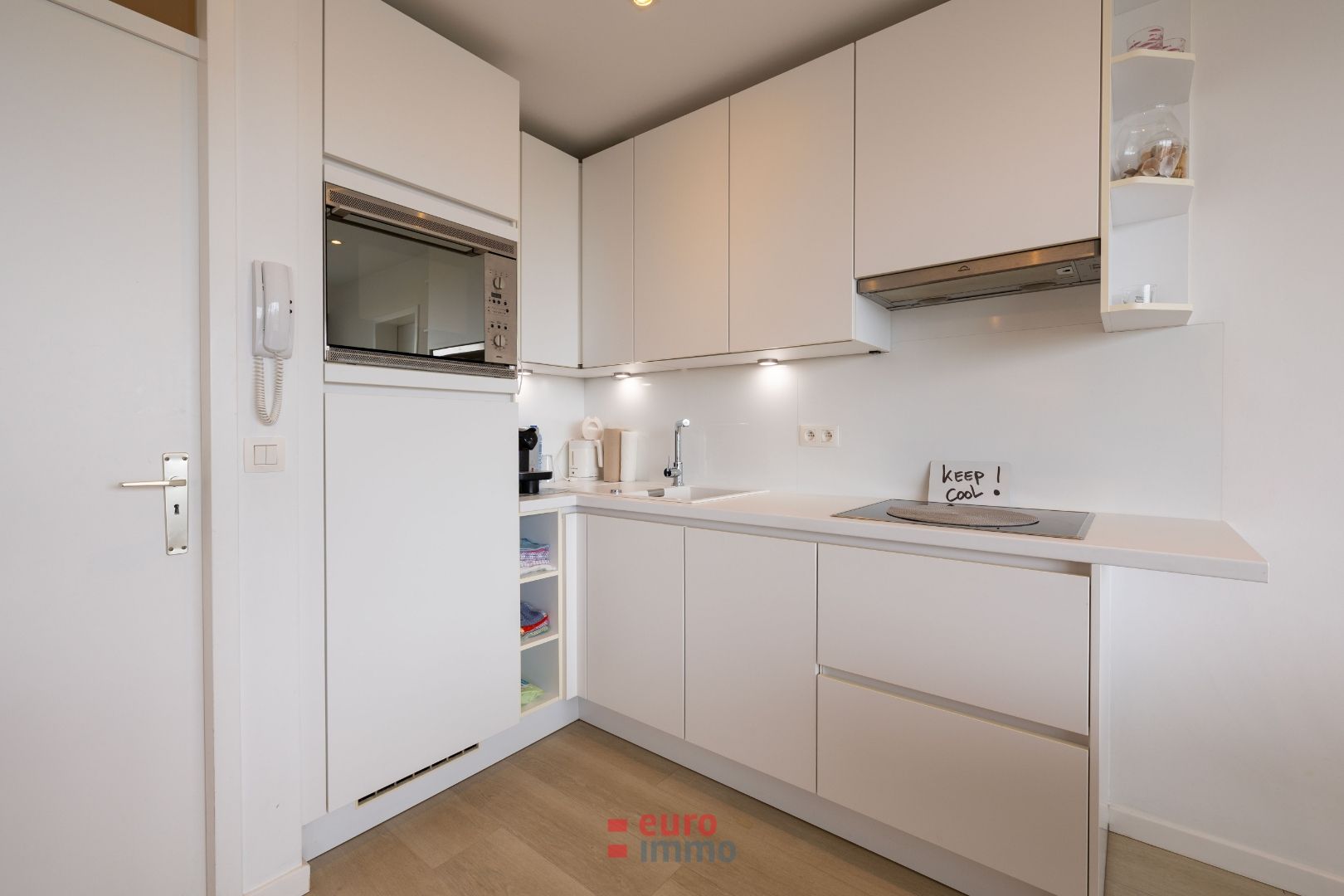 Prachtig gerenoveerd appartement in het hart van Nieuwpoort foto 7