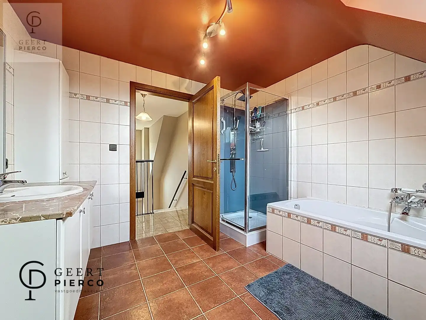 Knappe villa op 22are 93ca foto 32