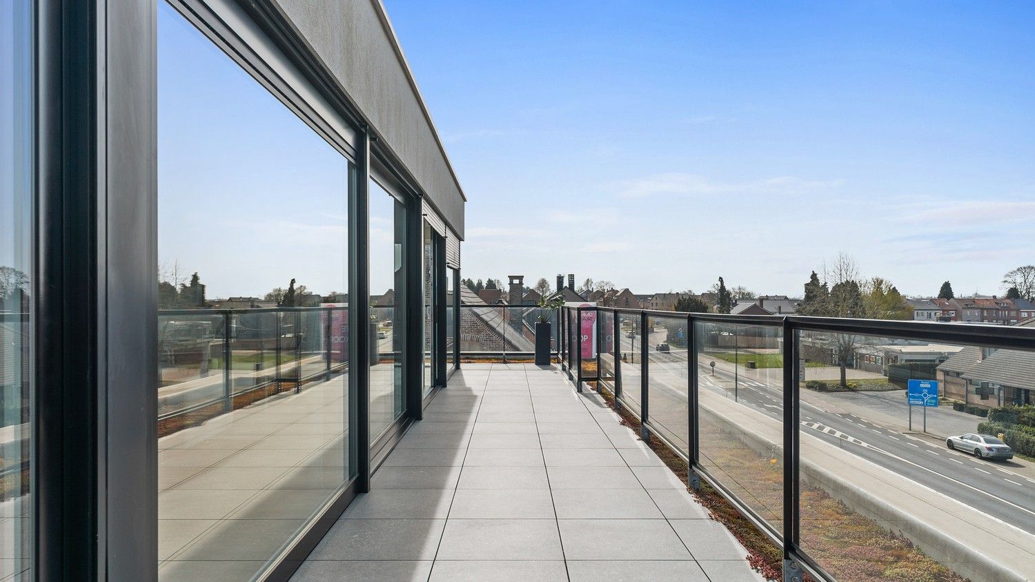 Modern penthouse met twee terrassen op toplocatie in Lanaken (Veldwezelt) foto 18