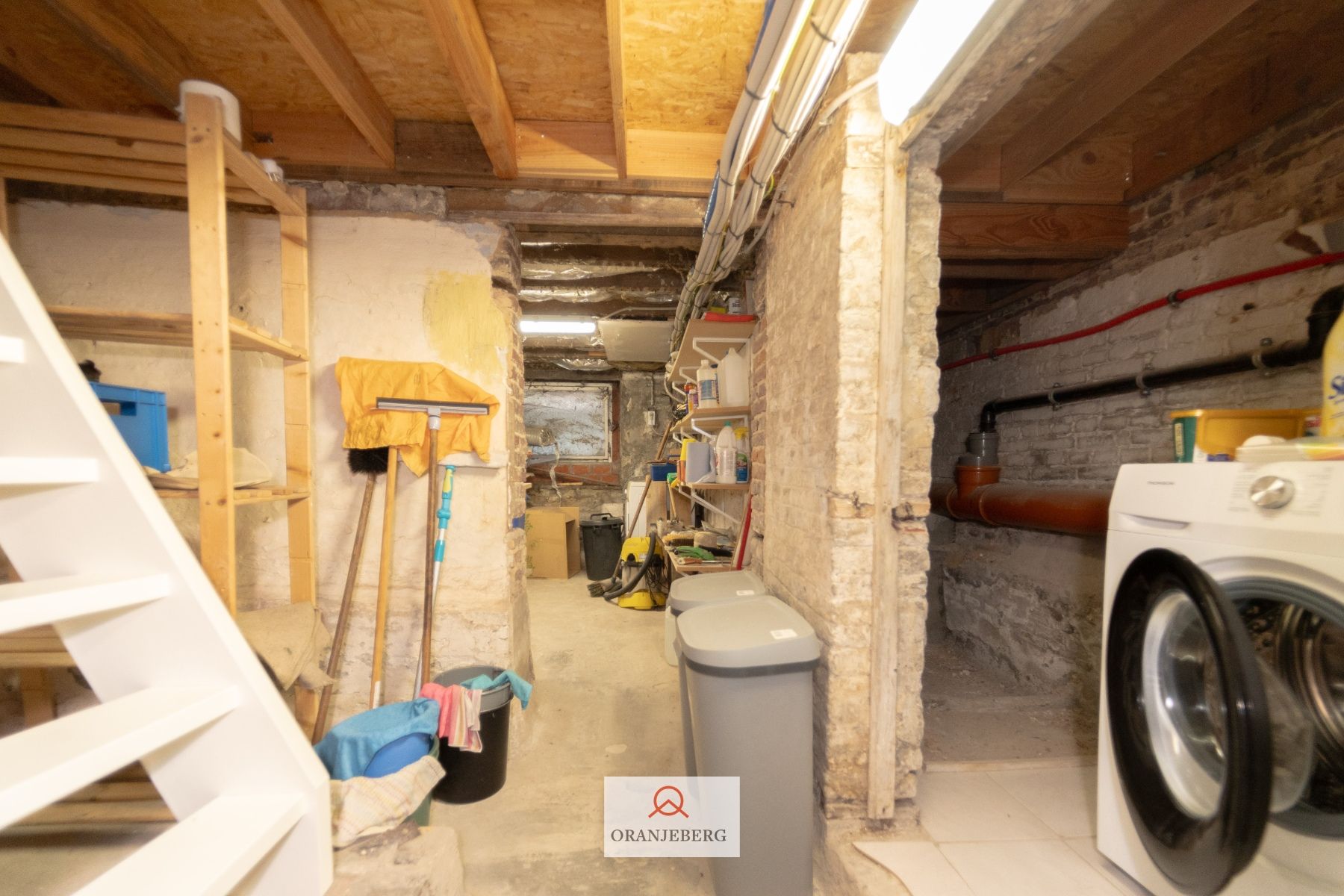 Huis met tuintje vlakbij Coupure foto 45