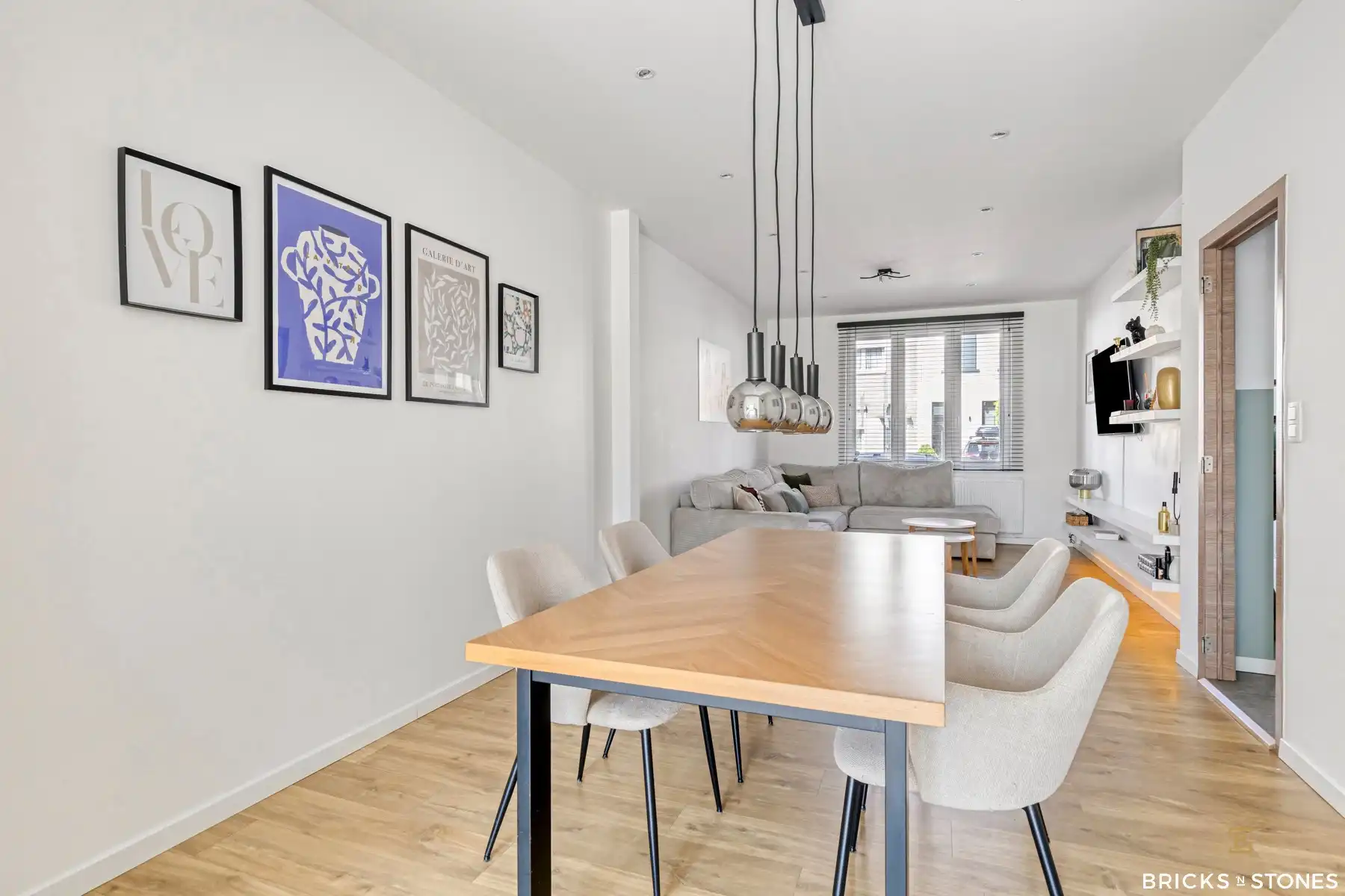 Leuke instapklare woning met 4 slpkms en tuin foto 5