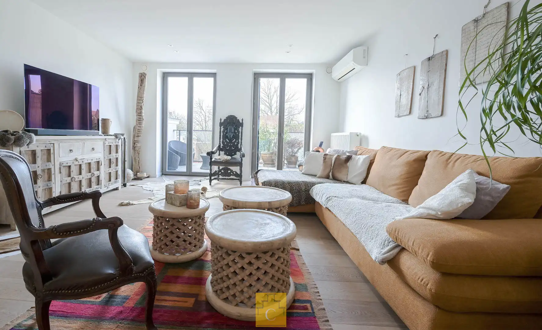 knap dakappartement in 19e eeuws herenhuis met zonnig terras en adembenemende uitzichten foto 6