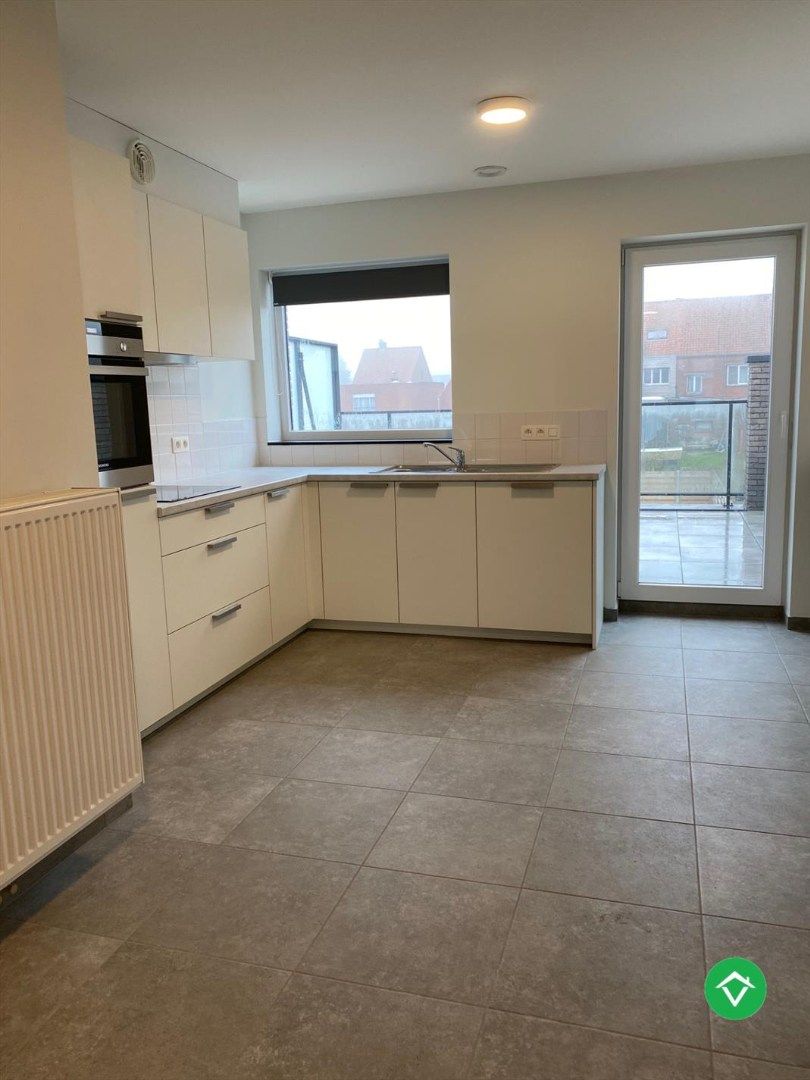 Duplex nieuwbouwappartement met 2 slaapkamers en groot terras te Torhout foto 6