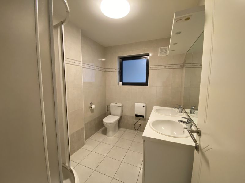 Gezellig gelijkvloers appartement (+-71m²) met autostaanplaats centrum Geel. foto 16