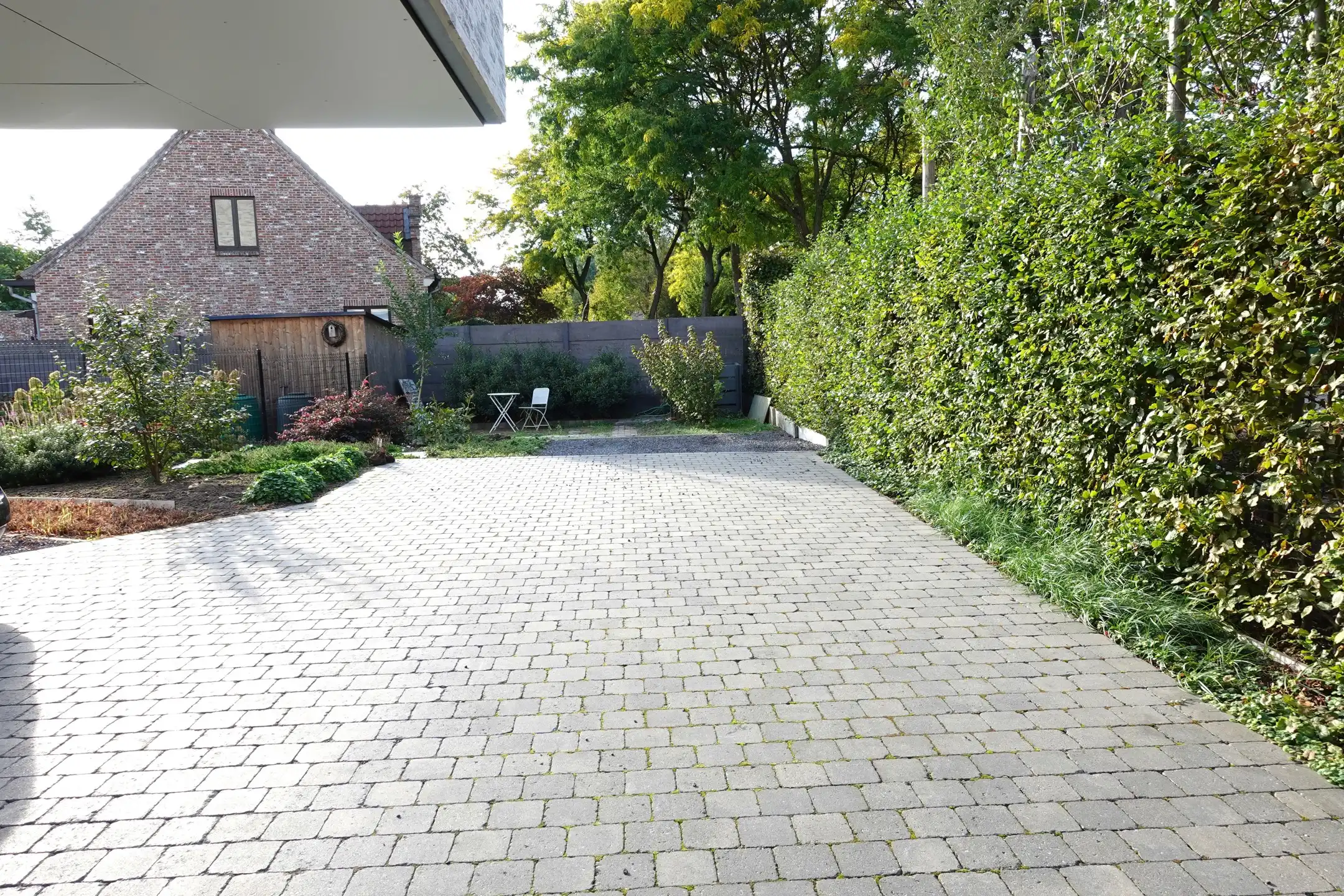 Nieuwbouwappartement met 2 slpks, terras en autostaanplaats. foto 19
