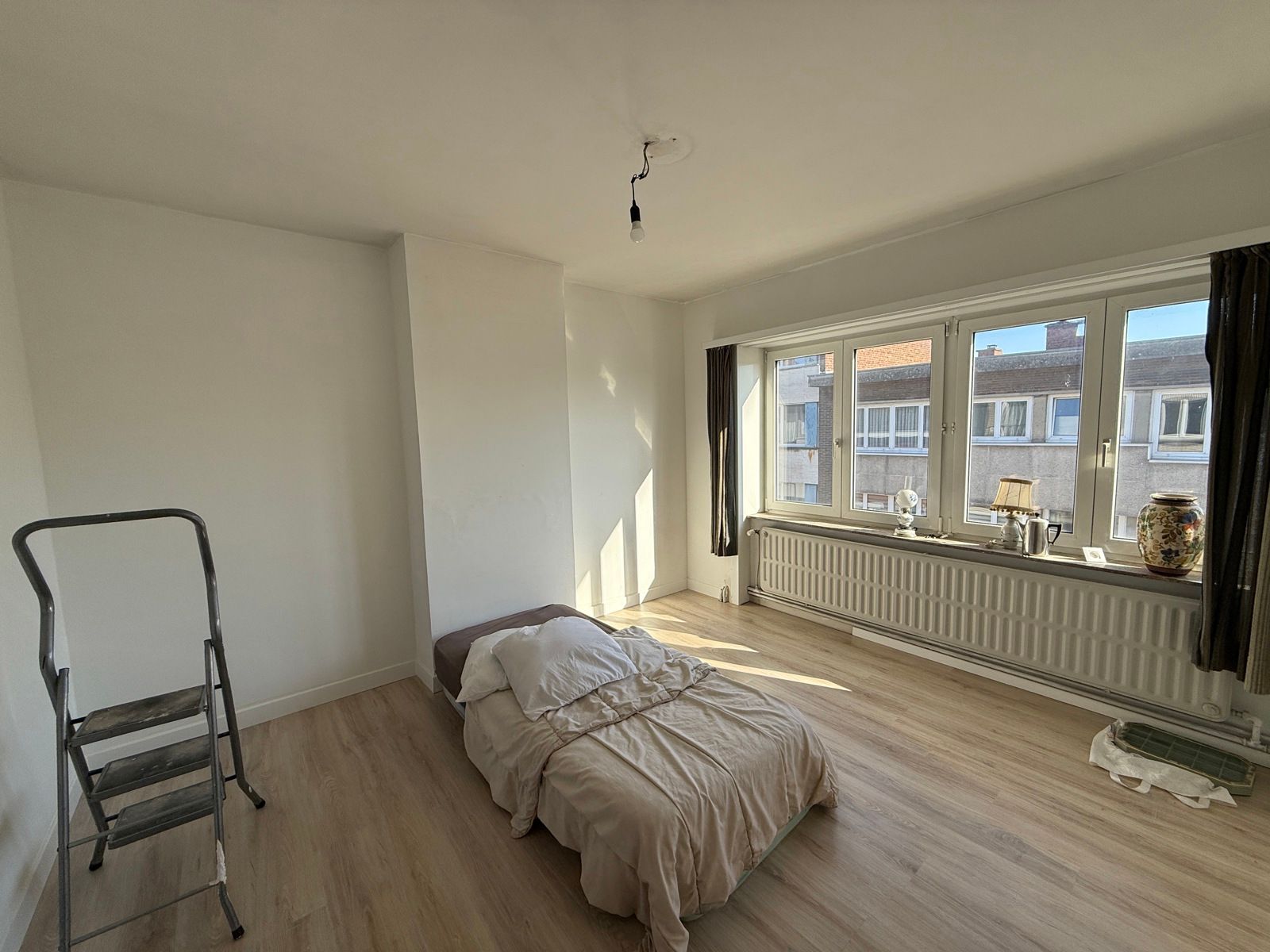 Goed gelegen woning met vier slaapkamers foto 14