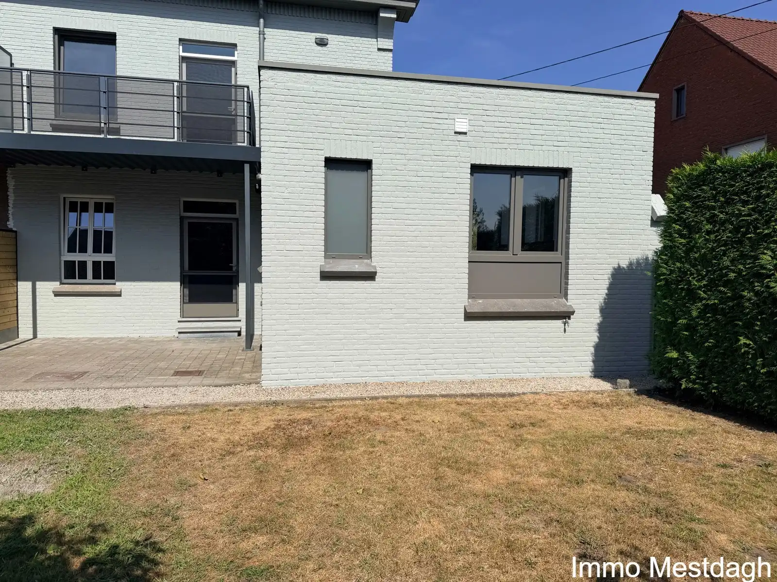 Prachtig gerenoveerd gelijkvloers appartement met terras en tuin in centrum Rummen foto 23